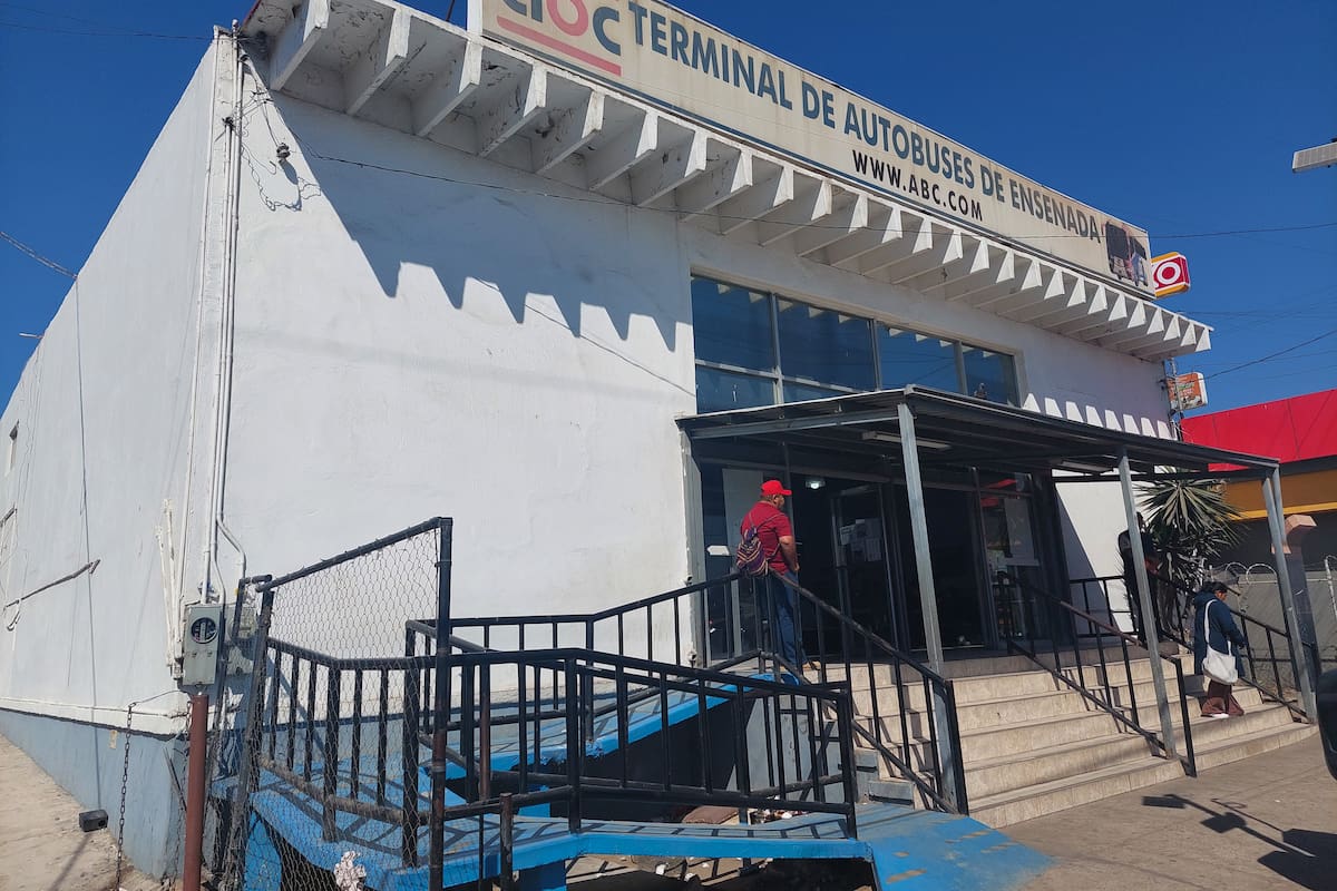 Inicia Central camionera de Ensenada con remodelación