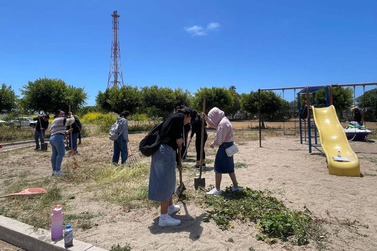 Participan decenas en Tequios por la Paz y Contra las Adicciones