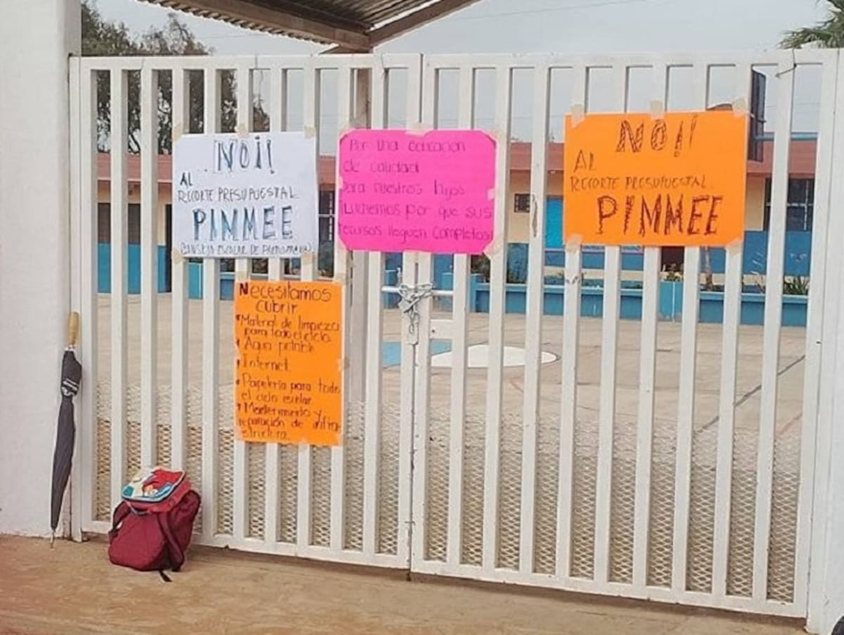 Los padres de familia manifestaron su inconformidad ante la reducción de recursos del Programa de Insumos y Mantenimiento para el Mejoramiento del Entorno Educativo (Pimmee) de la Secretaría de Educación.