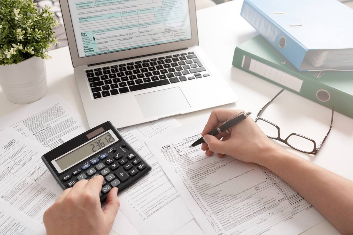 Contadores confían en que no habrá aumento de impuestos en BC