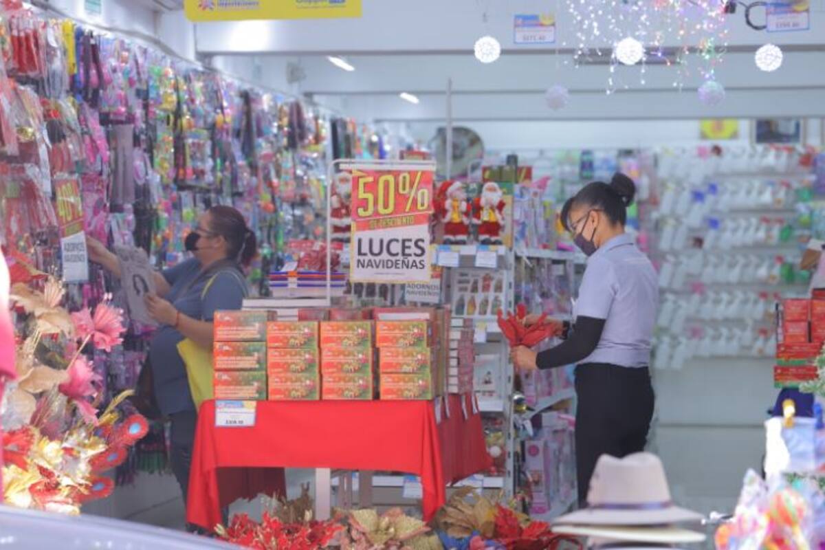 “Golpeará” aumento al salario mínimo a pequeños comercios, dice la Canaco