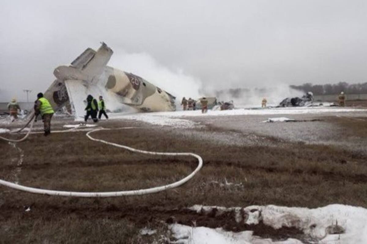Mueren cuatro al incendiarse avión militar
