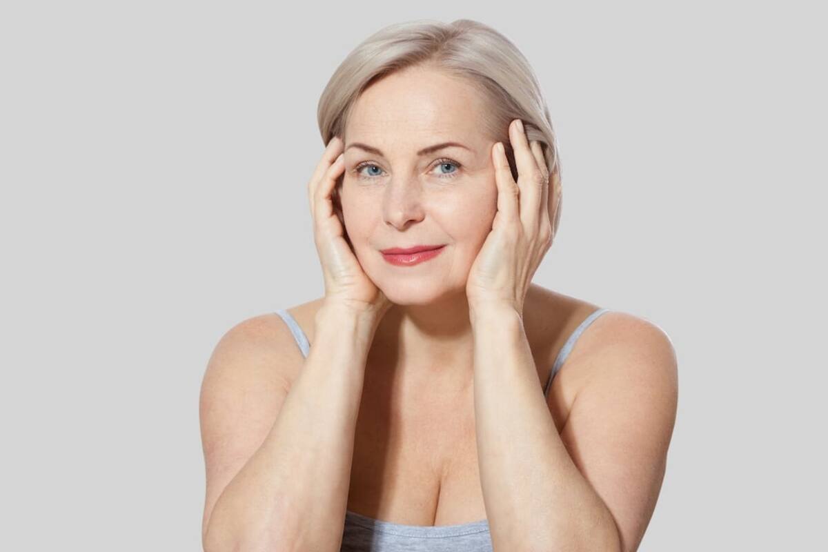 Trucos para lucir radiante con maquillaje si tienes más de 50 años