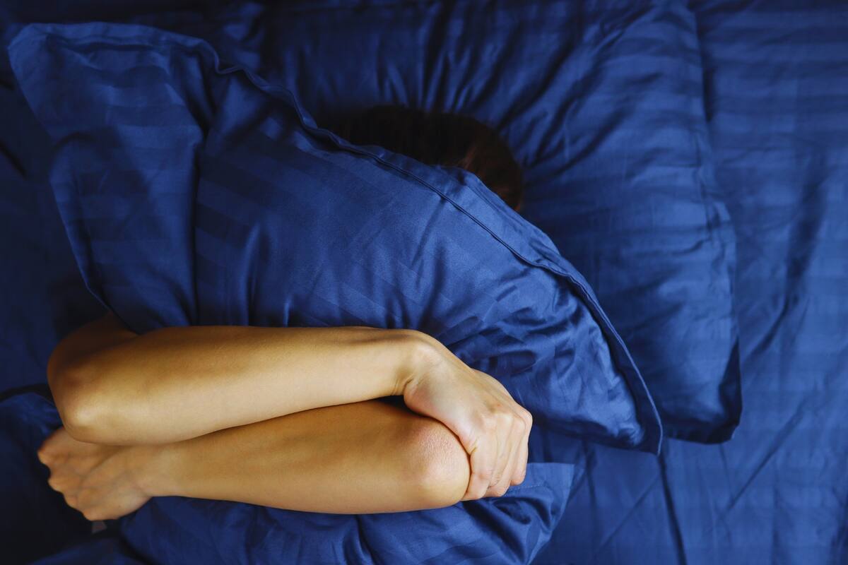 Retrasar la fase de sueño REM podría estar relacionado con el Alzheimer, según estudio