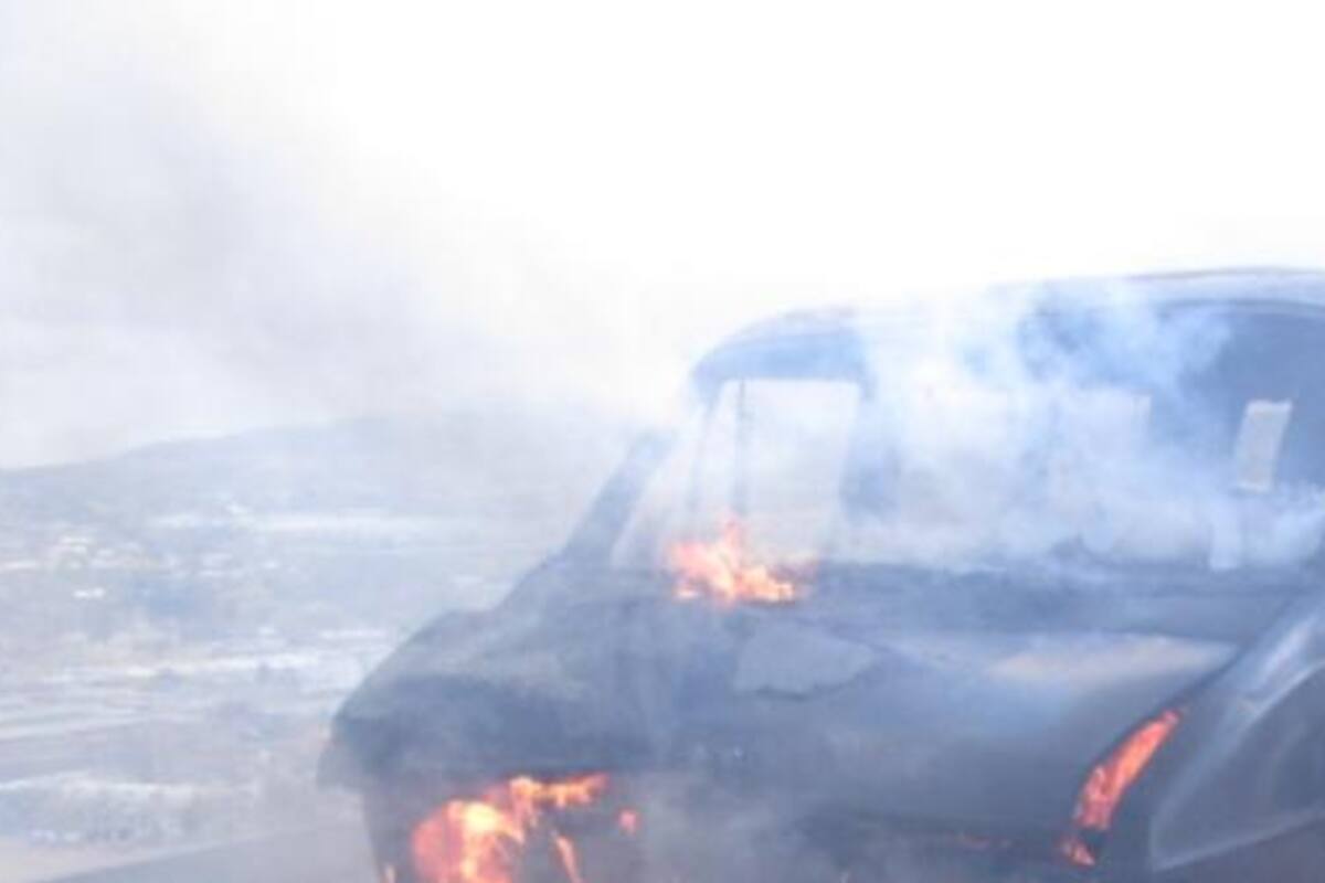 Incendian vehículos en Hermosillo