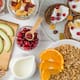 4 vitaminas esenciales que no pueden faltar en tu desayuno para mantenerte saludable y alimentos clave para obtenerlas fácilmente