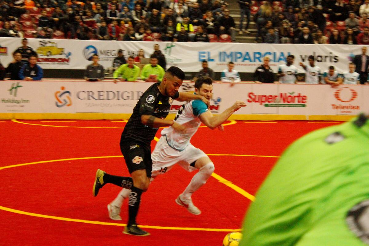 Reciben Soles a los Outlaws