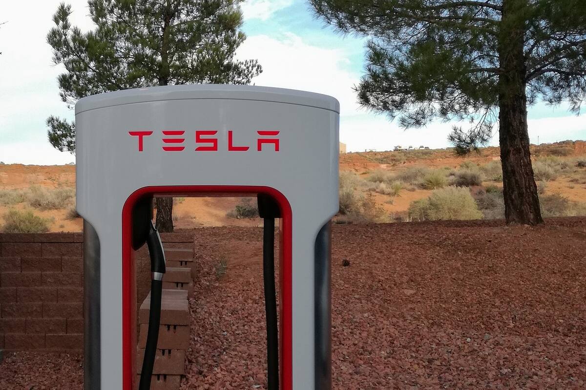 Tesla desarrolla la quinta supercomputadora más potente del mundo