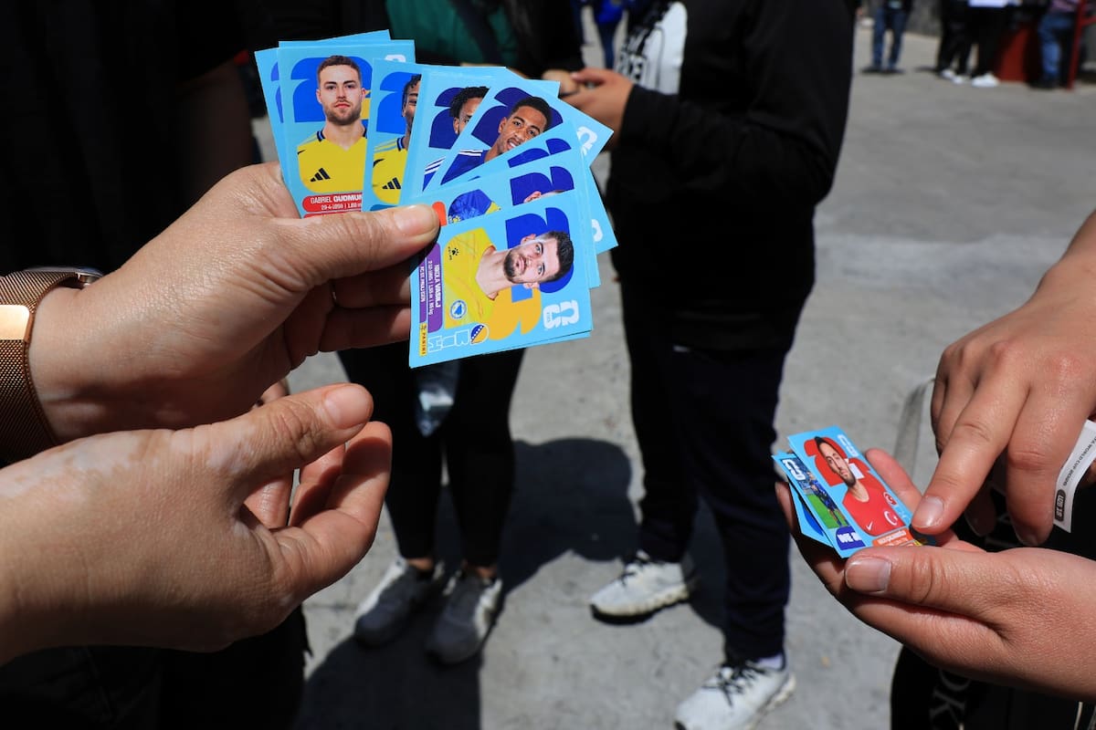 Fiebre mundialista en Tijuana: la carrera por llenar el álbum del Mundial 2026