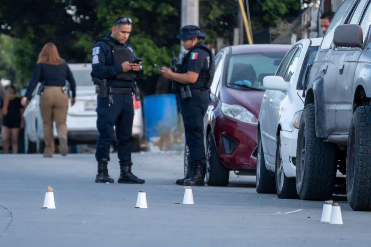 Matan a agente de la FESC en ataque armado en Playas de Tijuana; su esposa resulta herida