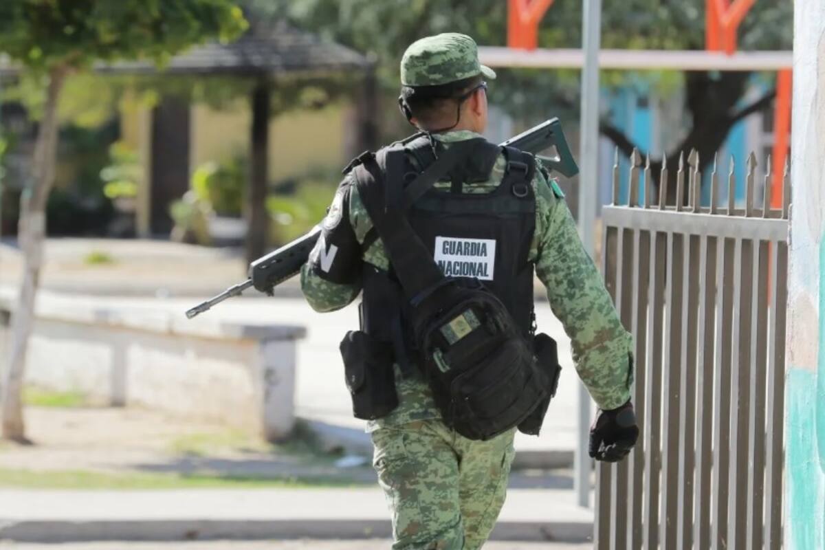 Detienen a elemento de la GN tras negarse a prueba de alcoholímetro