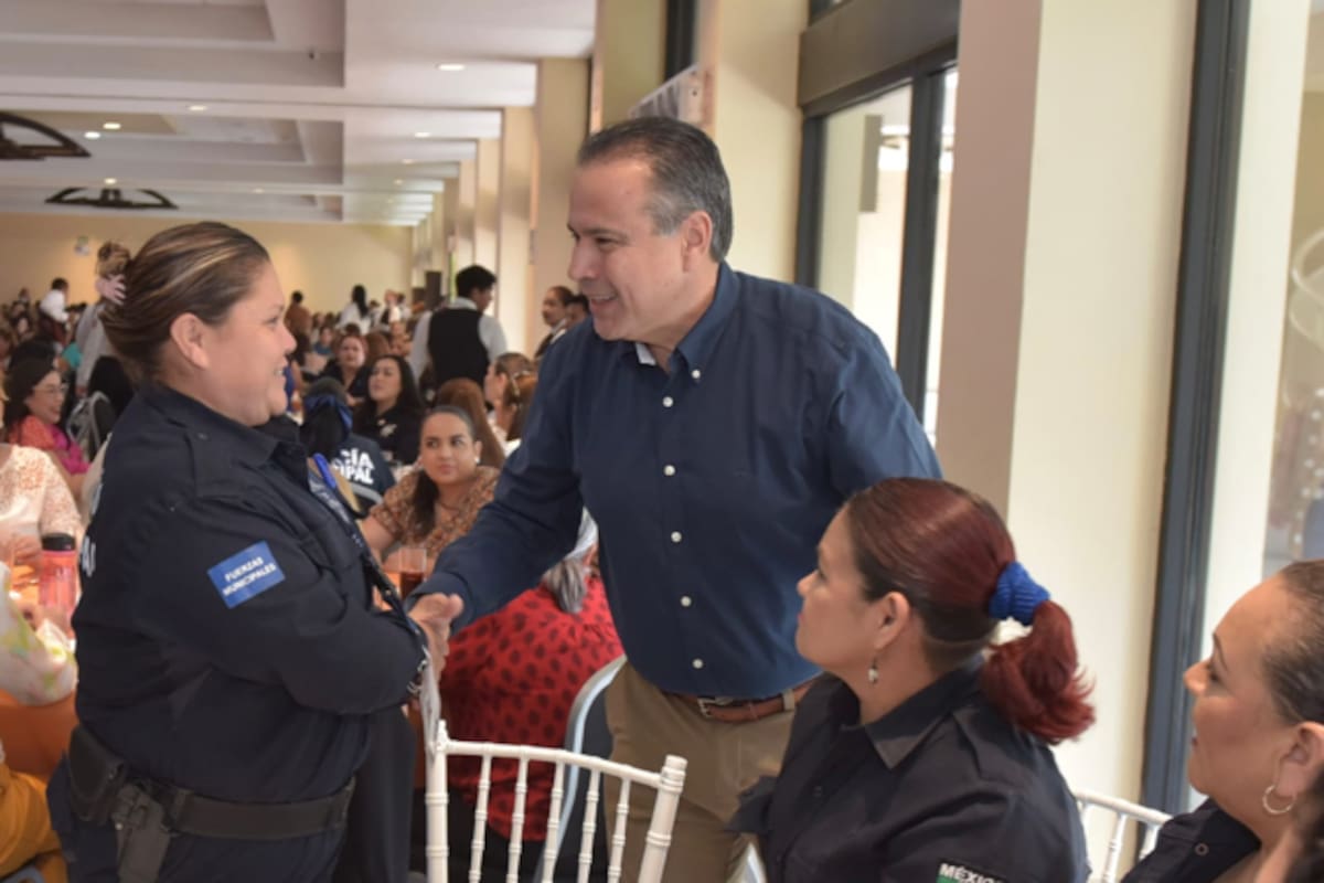 Reconocen Astiazarán y Patty Ruibal labor de servidoras públicas para la ciudadanía