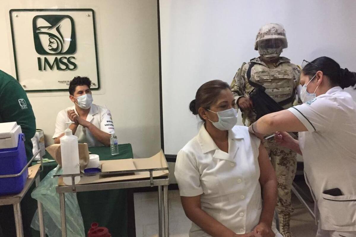 AMLO presume que funcionarios mexicanos no se han vacunado en secreto contra Covid-19