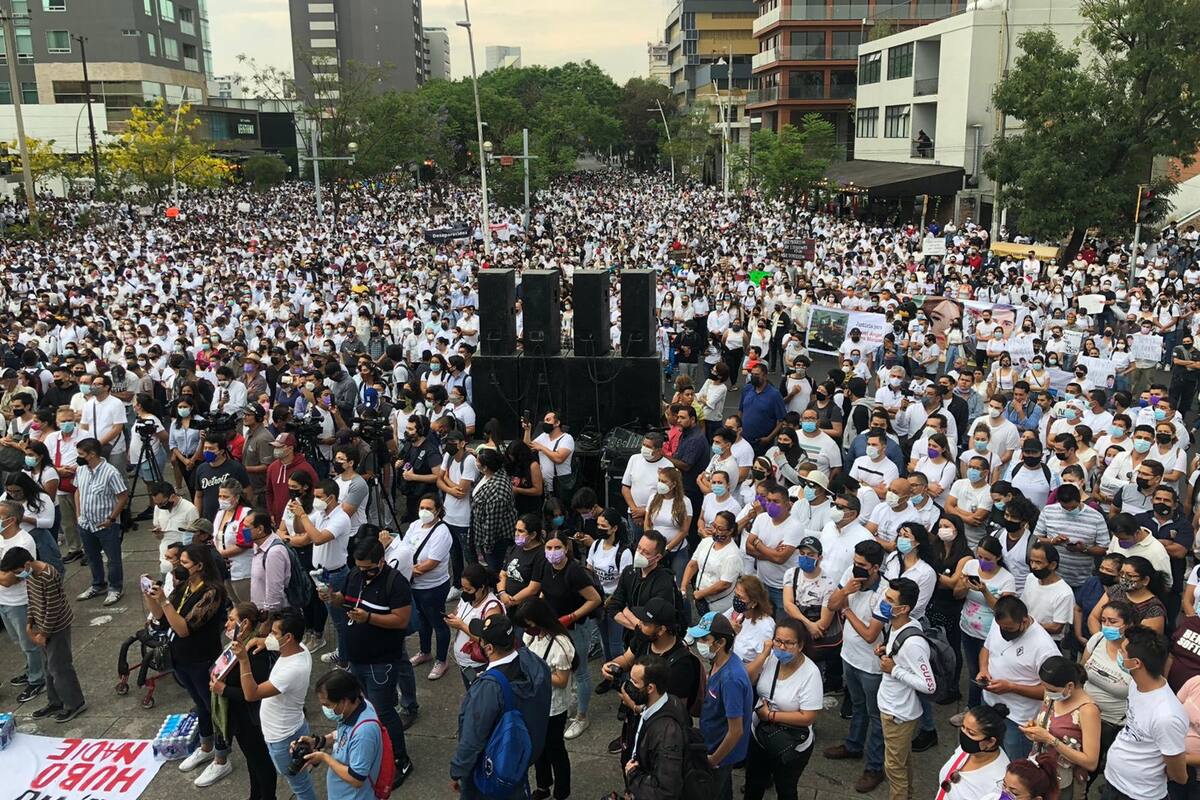 VIDEO: Miles marchan en Guadalajara por asesinato de los hermanos Moreno