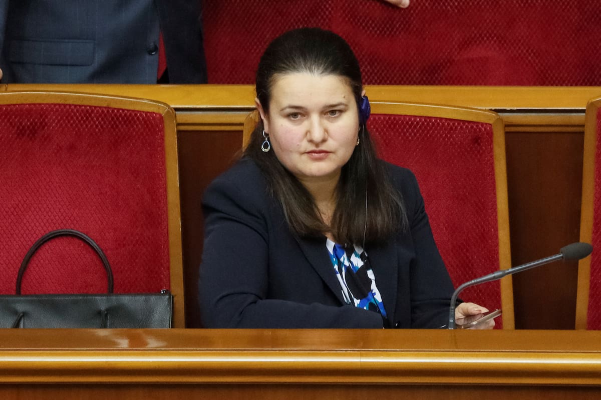 FOTO DE ARCHIVO. Oksana Markarova asiste a una sesión del Parlamento en Kiev, Ucrania. 22 de noviembre de 2018. REUTERS/Valentyn Ogirenko