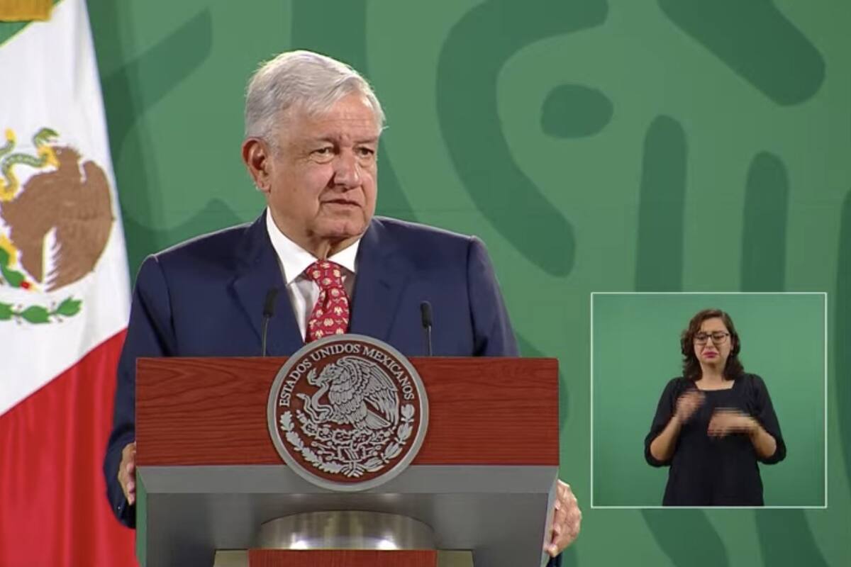 Condena AMLO asesinato de dos soldados en Aguililla tras emboscada