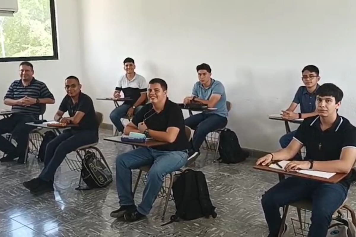 Ingresan ocho nuevos alumnos al Seminario de Ciudad Obregón