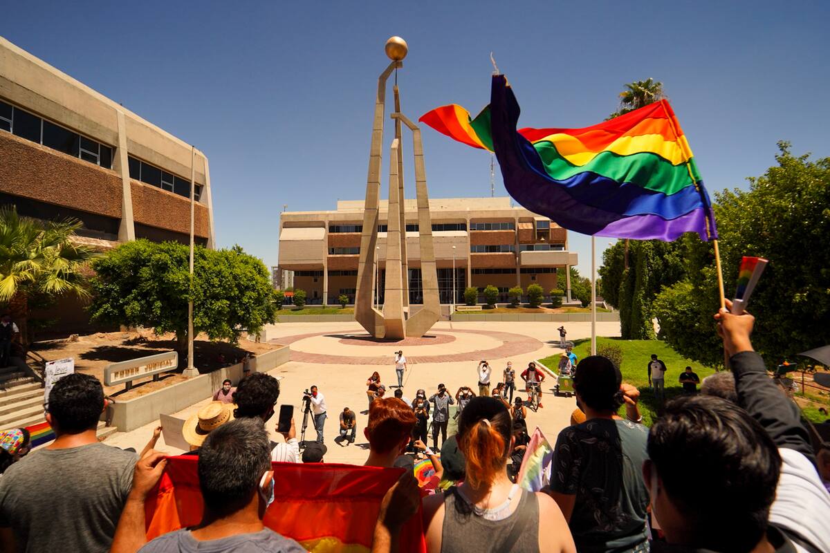 Suspenden votación de matrimonio igualitario