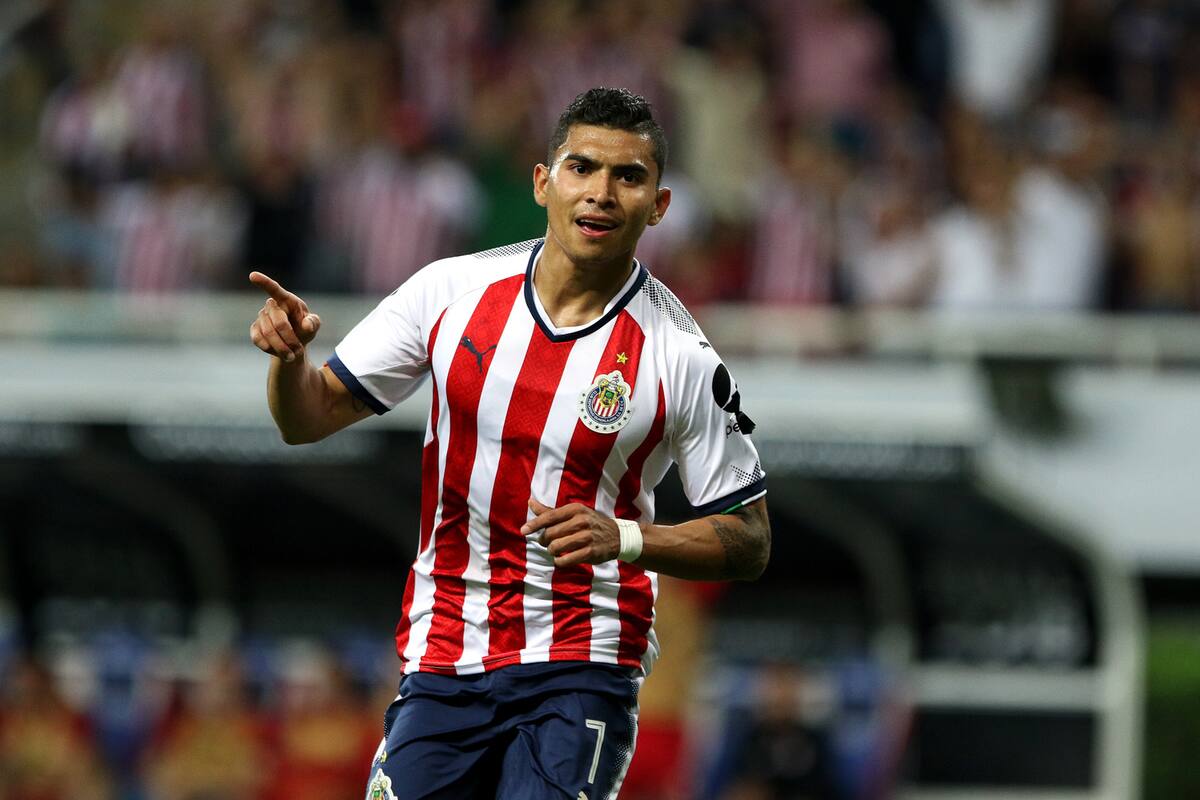 ¿Cuánto le costaría a Chivas el traspaso de Orbelín Pineda?