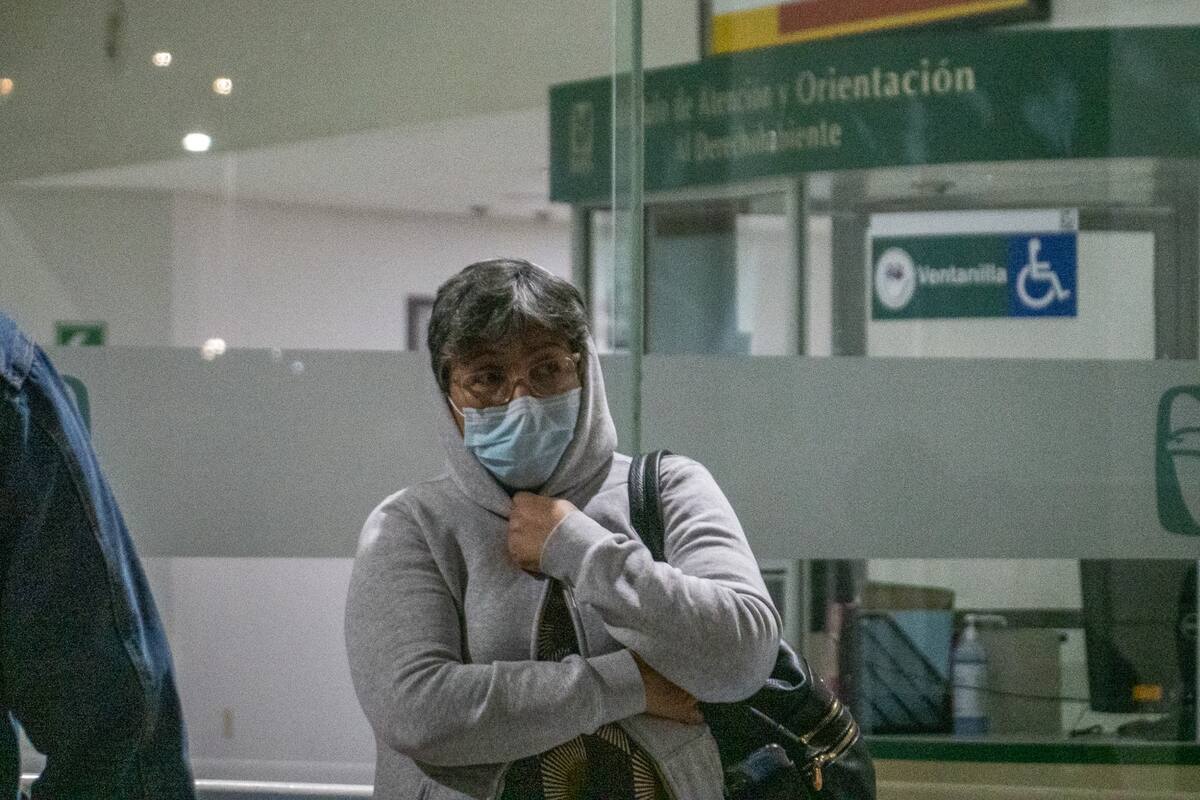 La SSPCM, Bomberos, Policía Municipal y personal del IMSS atendieron una emergencia por un paciente con indicios de contaminación en la clínica No. 1. Foto: Border Zoom