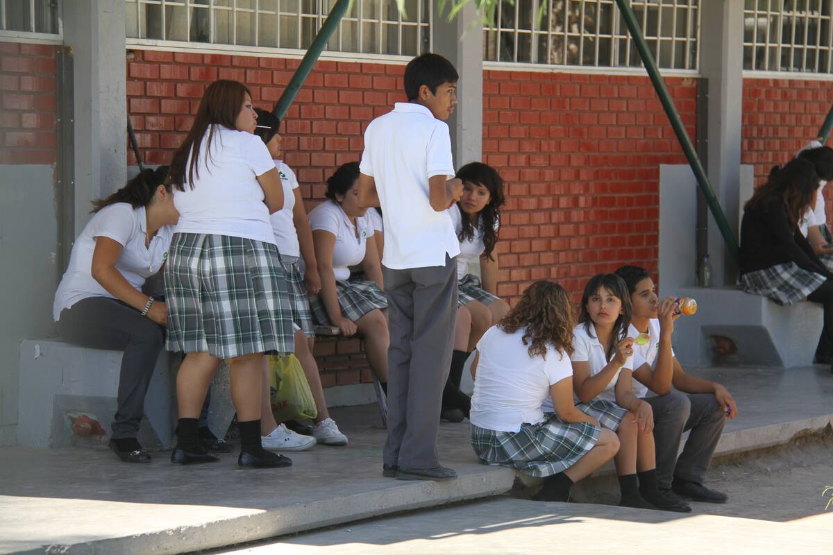 Existe flexibilidad en el uniforme escolar: Conalep