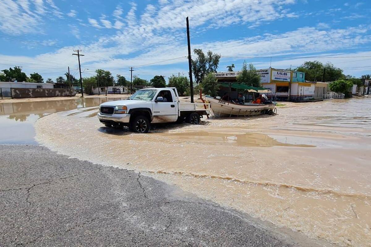 Acumulados de hasta 48.3 milímetros se registraron tras lluvia en Hermosillo, además inundaciones en Kino