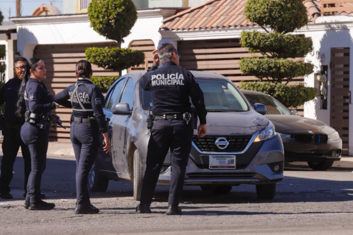 Atropellan a adulto mayor en bulevar Anáhuac y queda debajo de un vehículo