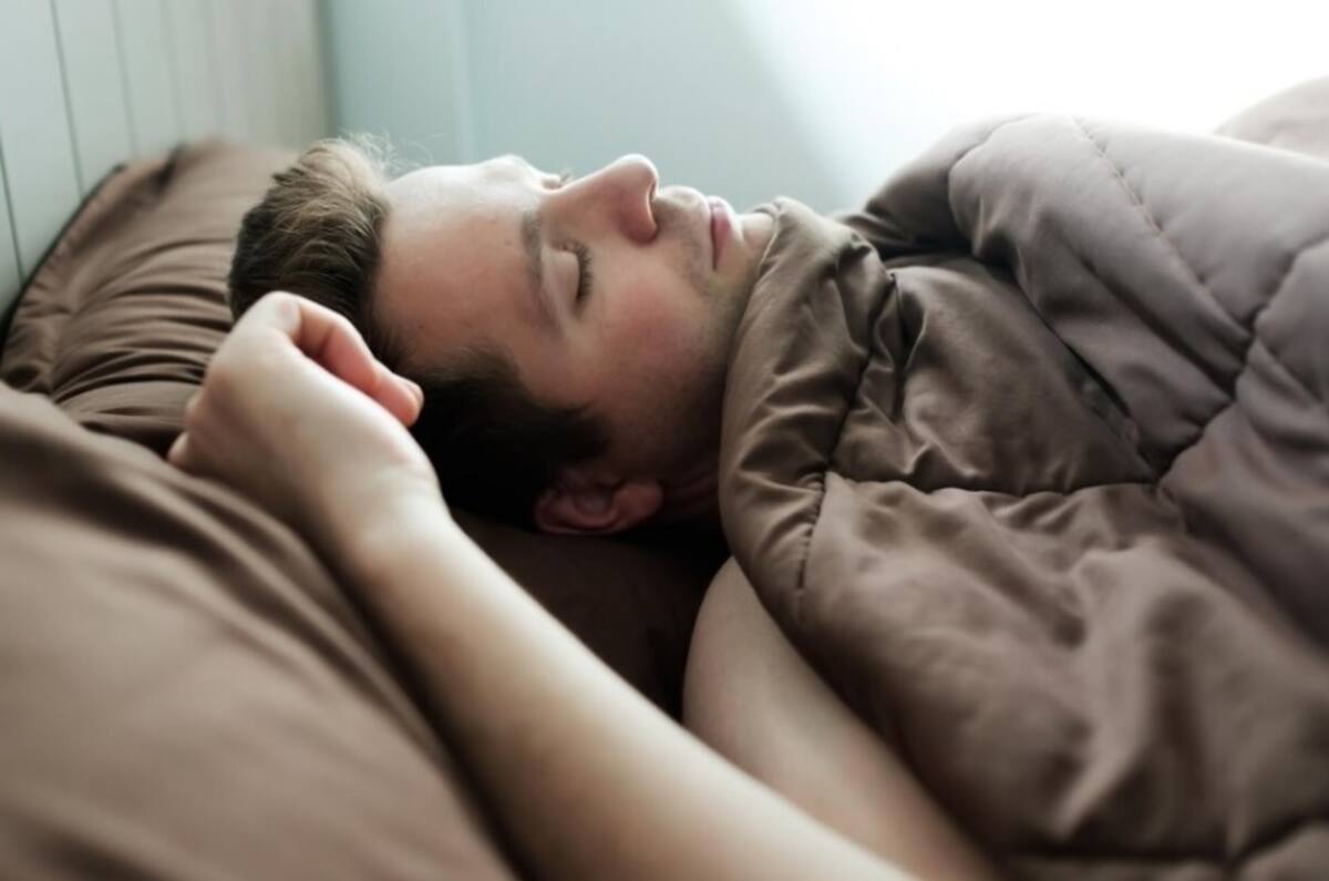 Un tratamiento psicológico y psiquiátrico adecuado puede hacer que alguien con somnifobia recupere un sueño habitual y saludable.