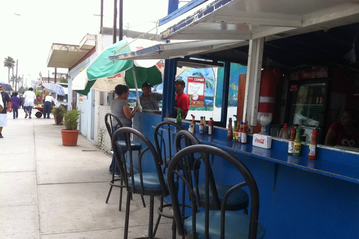Beneficiarán a comerciantes del malecón de Playas de Tijuana con apoyos económicos
