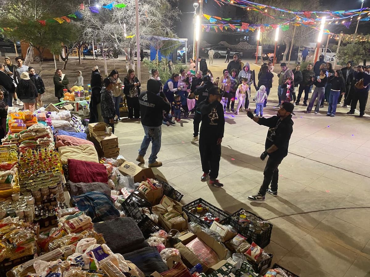Carnaval de Bahía de Kino recauda siete toneladas de alimentos para familias vulnerables tras 15 años de ausencia