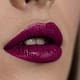 Labios en tono ciruela: ideales para otoño e invierno