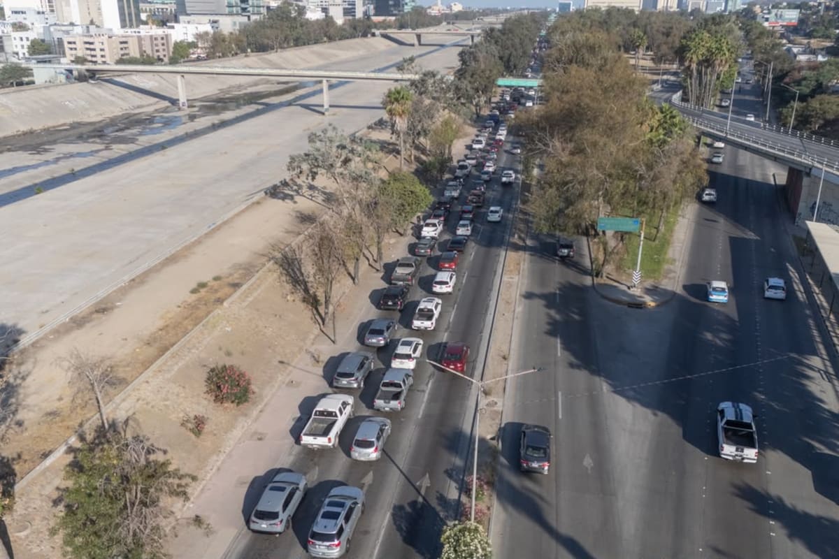 Cruce Tijuana-San Diego supera 7 horas de espera por regreso a clases