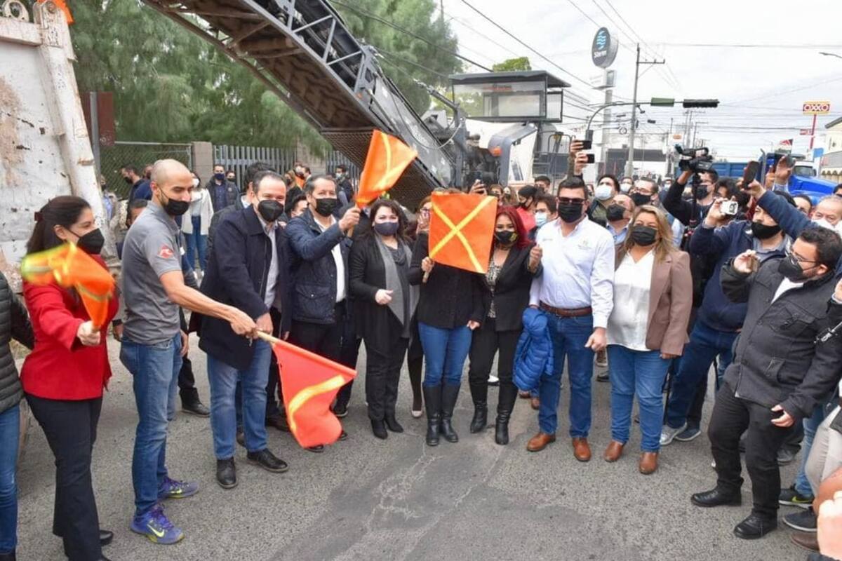 El alcalde Antonio Astiazarán dio el banderazo de inicio al programa "Hermosillo Crece"