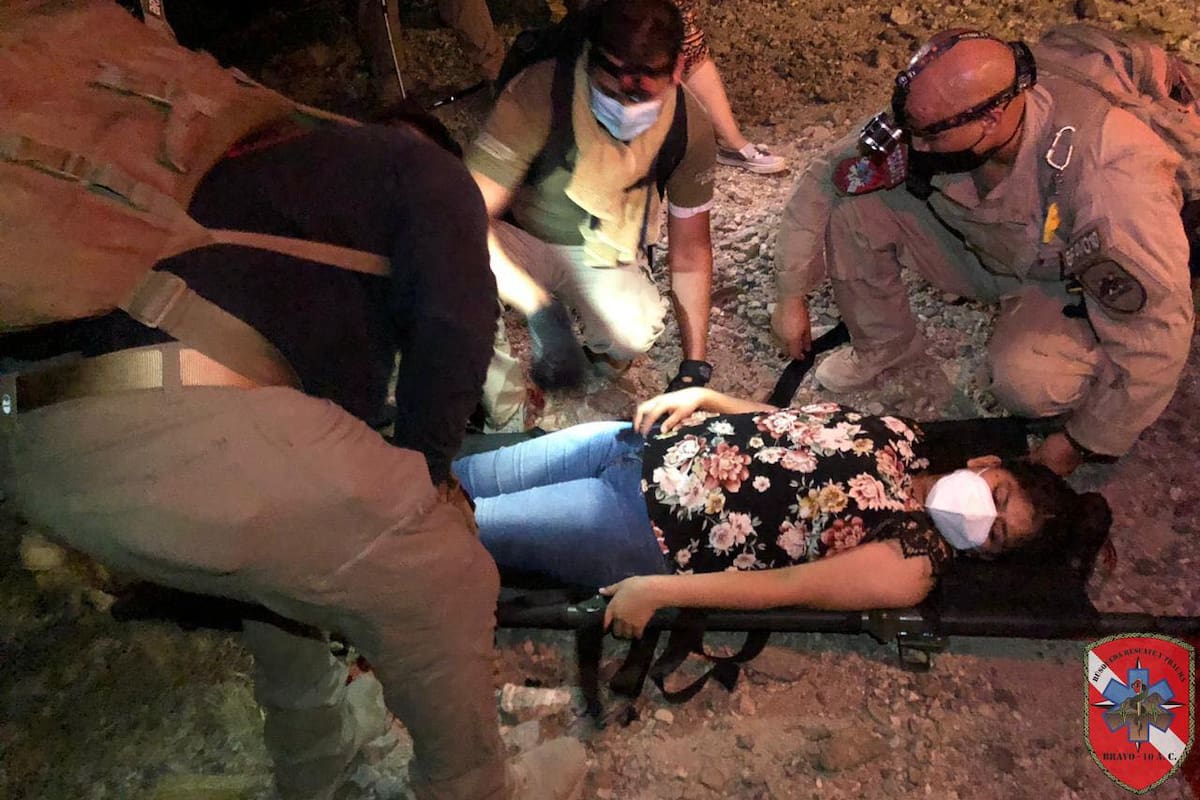 Elementos de Bravo-10 rescatan a joven en el desierto