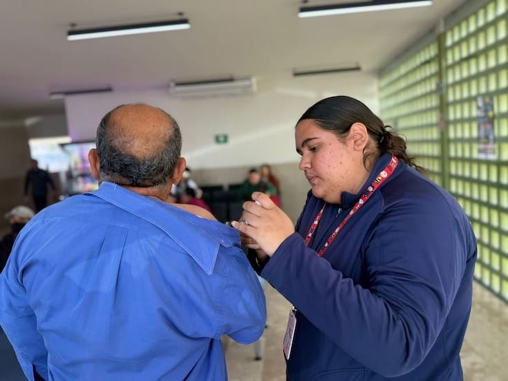 Invitan a vacunarse contra enfermedades de la temporada invernal