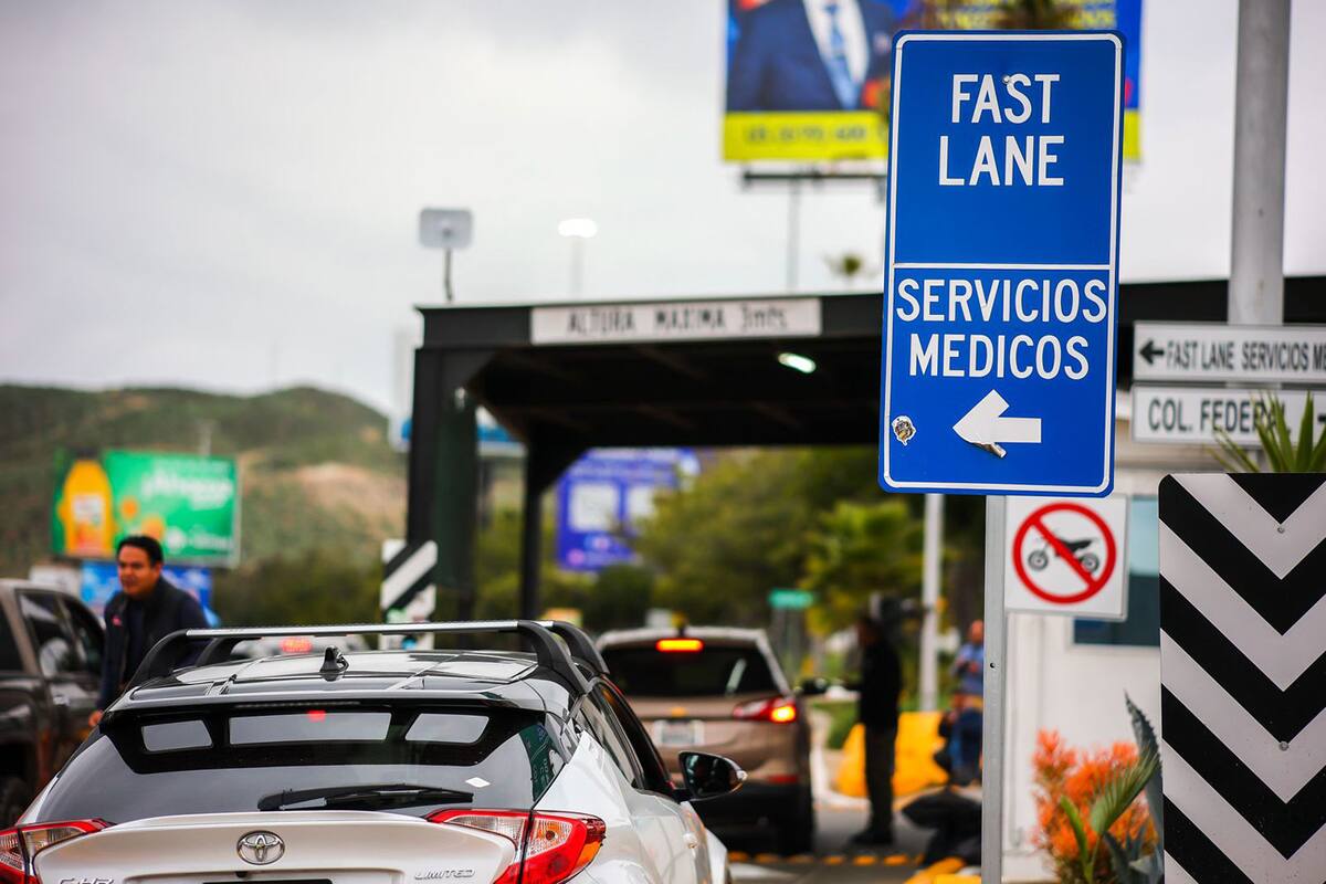 Inauguran carril médico para estudiantes en garita de San Ysidro
