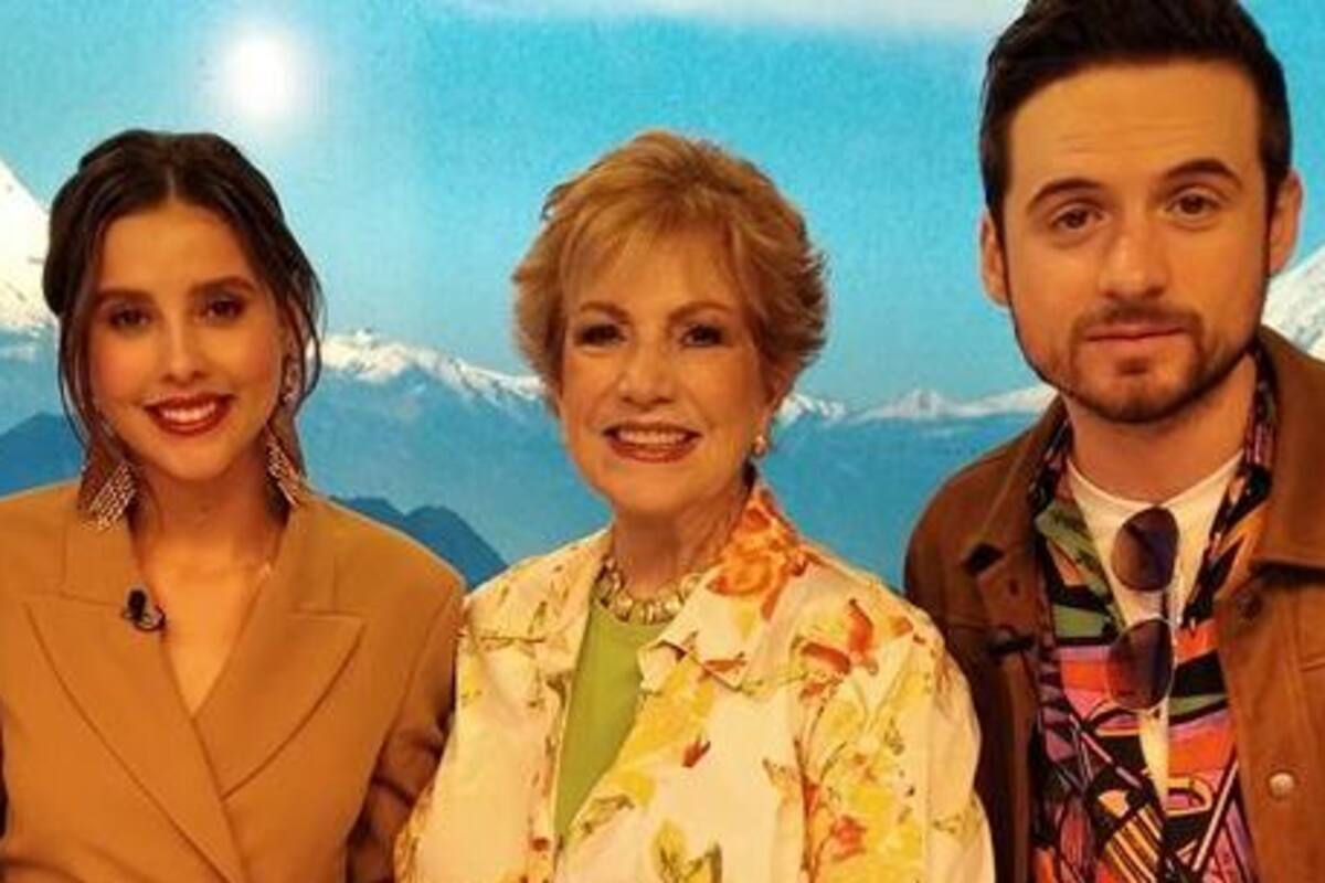 Maxine Woodside transmite su programa desde casa por cuarentena