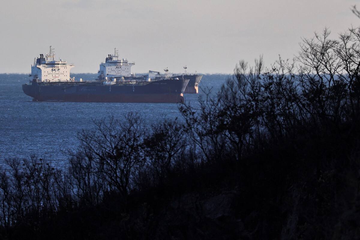 Petroleros se atascan frente a Turquía tras inicio de límite del precio del petróleo ruso: FT
