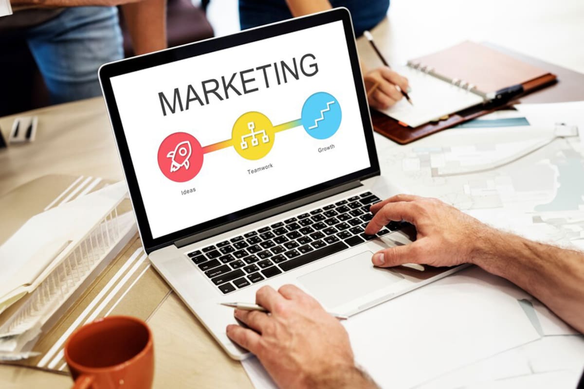 Estudiar una Maestría Presencial en Digital Marketing en Madrid te abrirá las puertas a un futuro laboral brillante en Europa