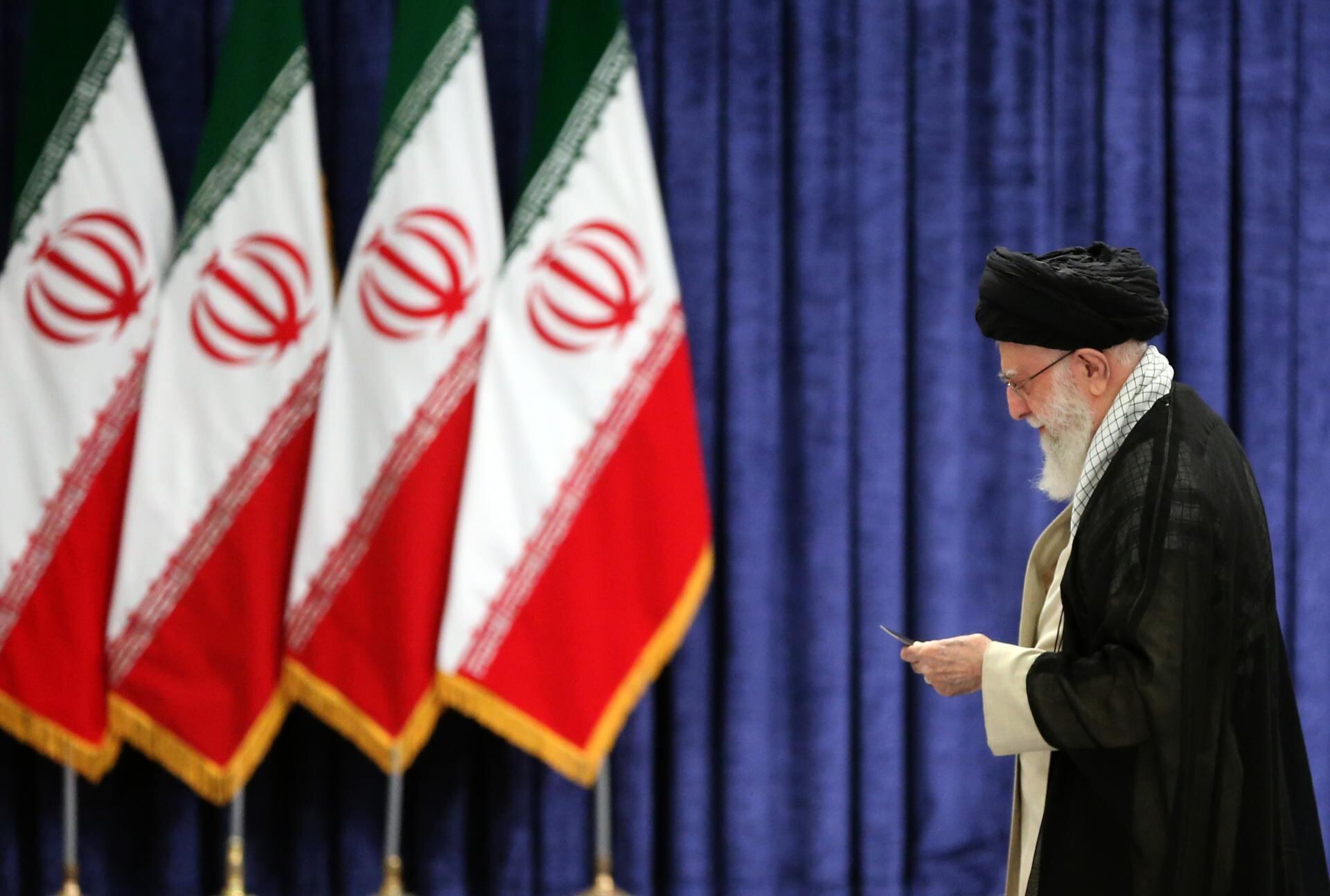 Imagen de archivo del líder supremo iraní, el ayatolá Ali Jameneí. | Crédito: EFE/STR