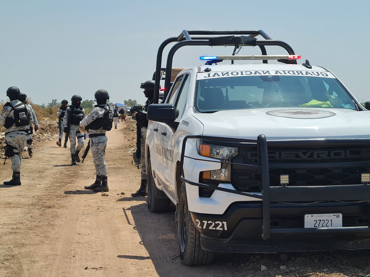 El lugar fue resguardado por agentes de la Guardia Nacional, mientras se realizaba el levantamiento de indicios. Foto: Saúl Martínez