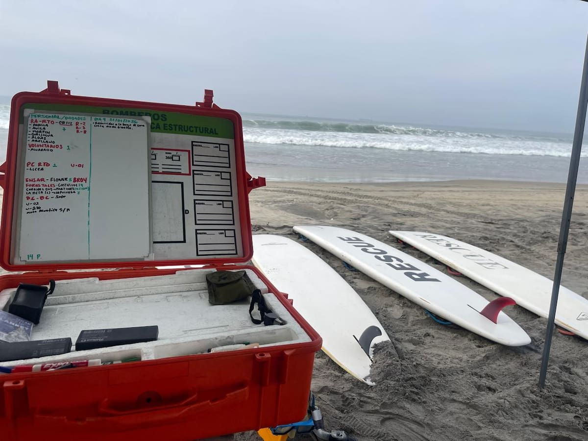 El cuerpo del joven Obed Rivera permanece desaparecido en el mar a casi una semana de la tragedia, por lo que autoridades y voluntarios reforzarán este domingo las labores de búsqueda en las playas de Rosarito. Foto: Carmen Gutierrez