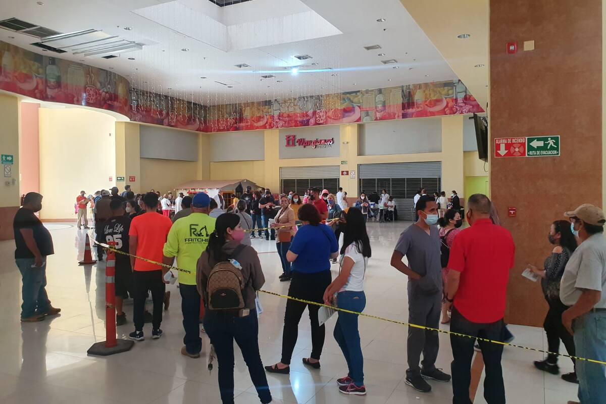 Covid-19: Se aplicaron 550 vacunas en Plaza Carranza