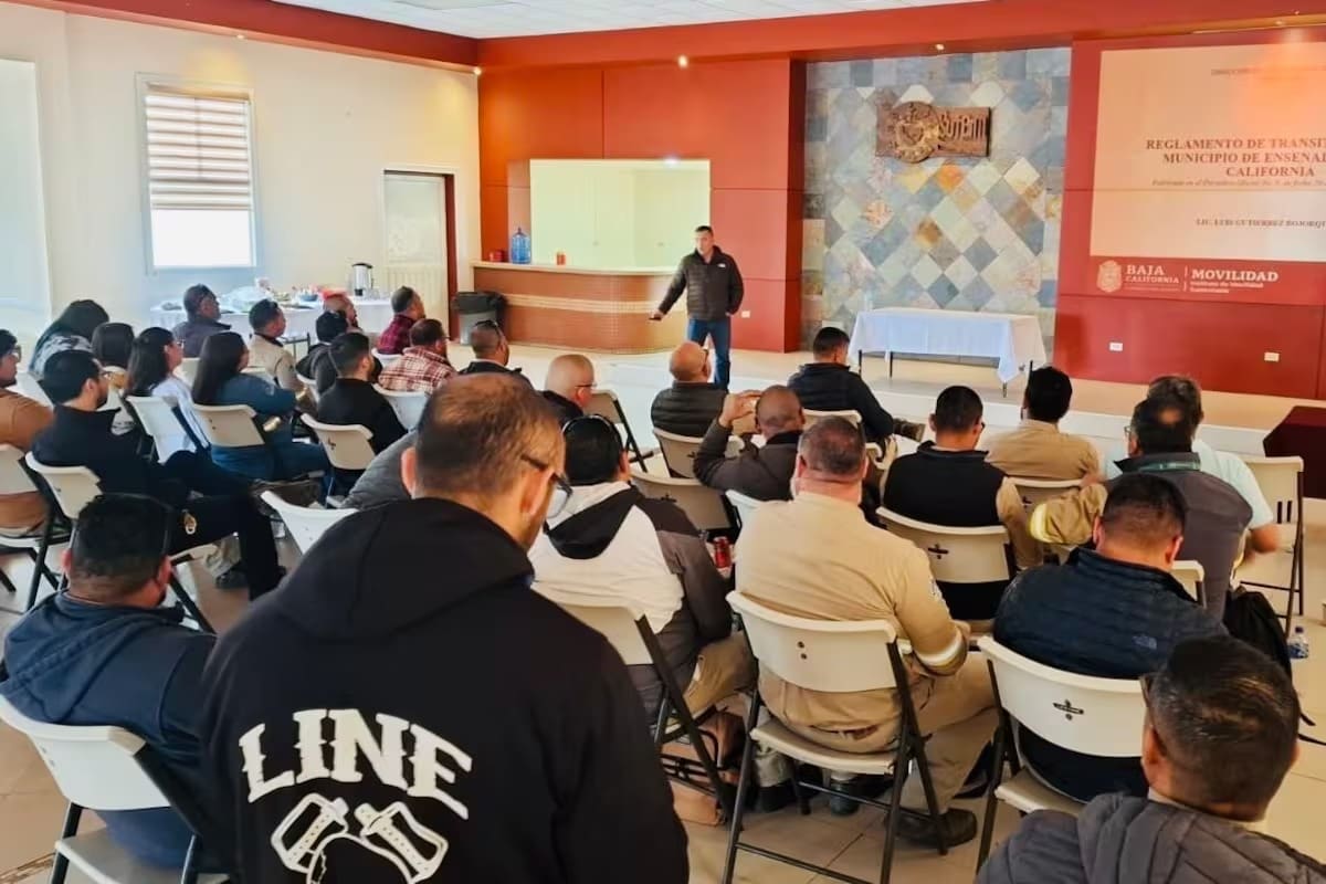Ofrecen taller de primeros auxilios y servicios de salud a transportistas