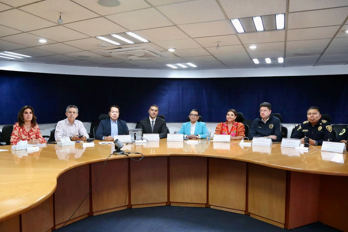 Rosa Icela Rodríguez, Harfuch y Mario Delgado se reúnen con Clara Brugada previo al inicio de la inauguración del Mundial de Fútbol