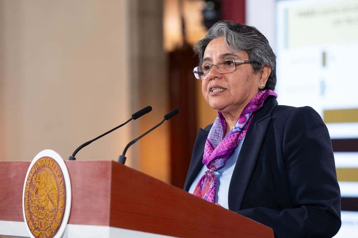 La titular de la Secretaría Anticorrupción, Raquel Buenrostro, asistió a la "Conferencia del Pueblo" encabezada por Claudia Sheinbaum, el 18 de febrero del 2026. | Crédito: Presidencia