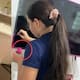 “Comprar muebles y electrodomésticos rosas es caro; mejor los pinto yo”: Mujer transforma toda su casa con pintura rosa y causa revuelo en redes.