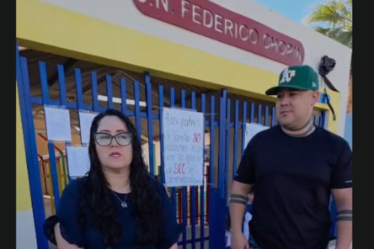 Padres en SLRC toman Jardín de Niños Federico Chopin; exigen intendente