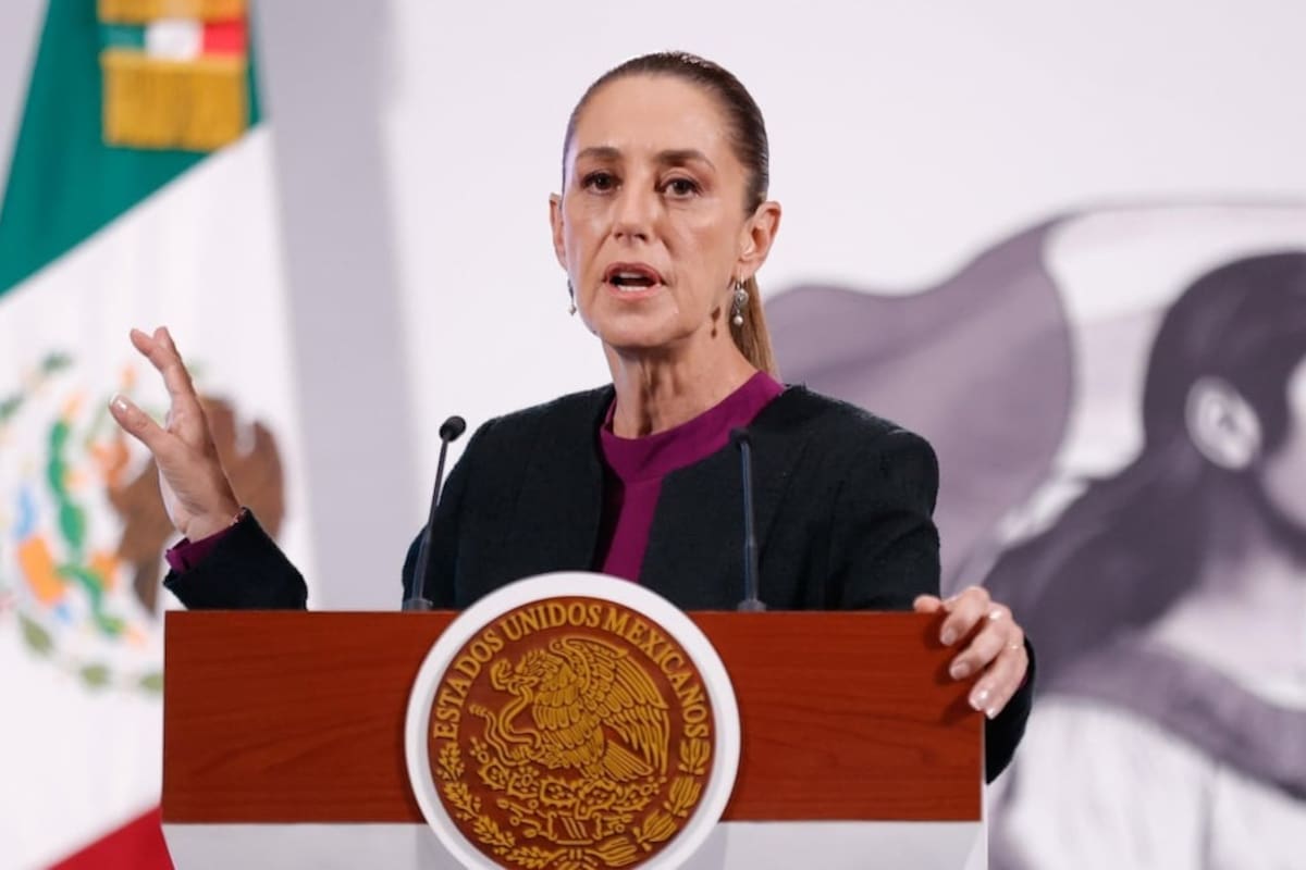 Sheinbaum llama a ampliar el crédito en México durante el centenario de Banxico