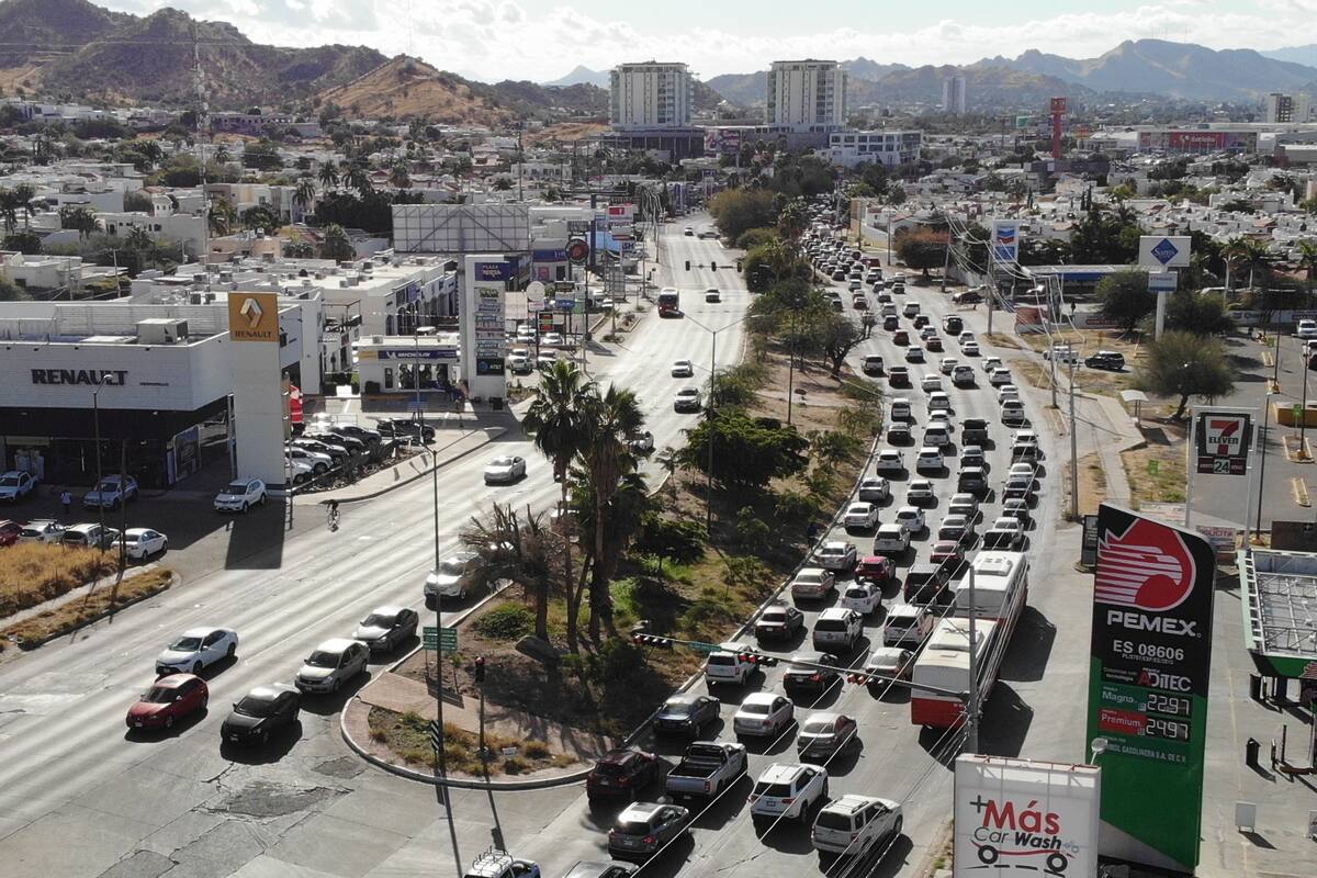 Tráfico “extremo” desquicia a los hermosillenses